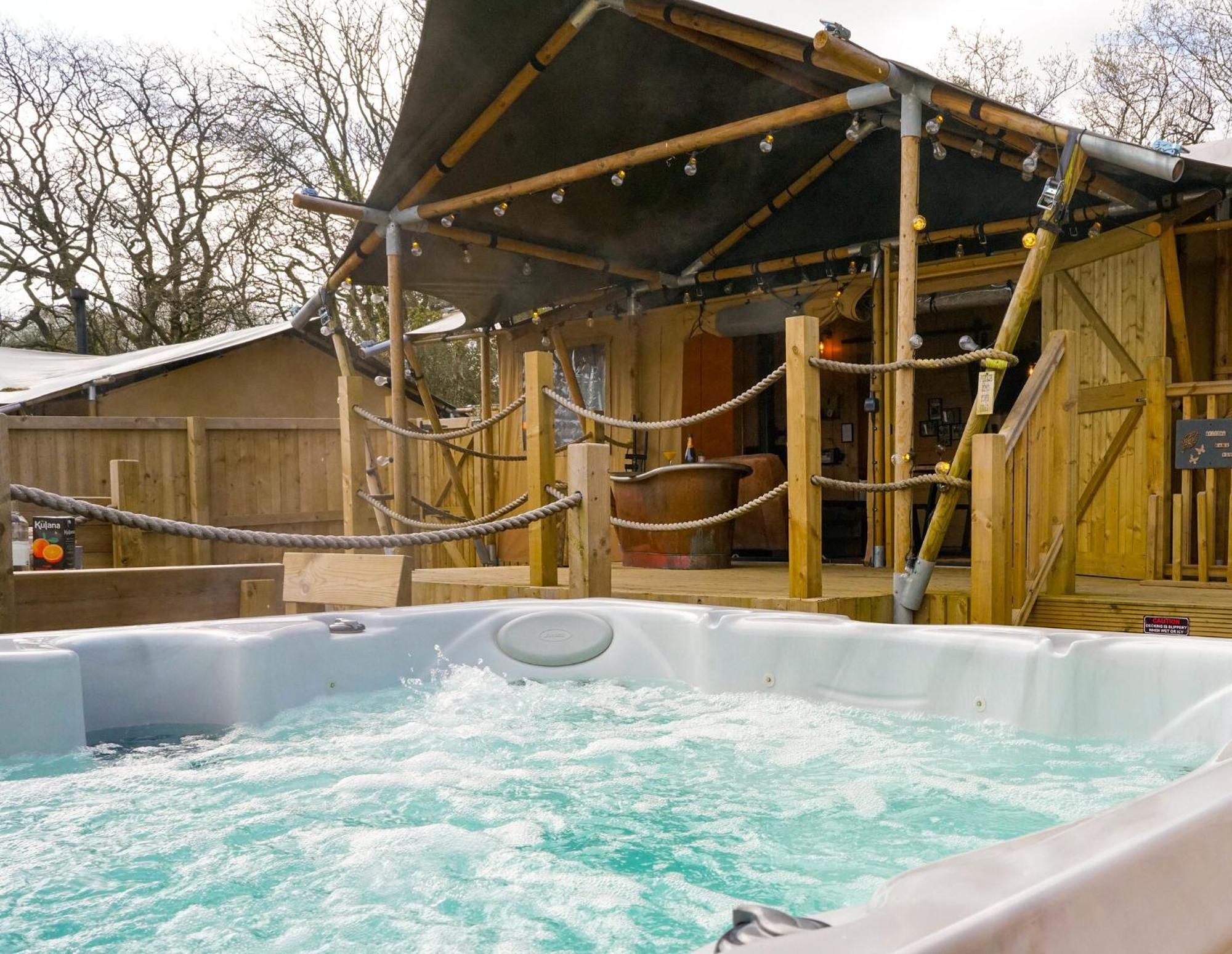 Jungle Book Safari Tent Tenby Esterno foto